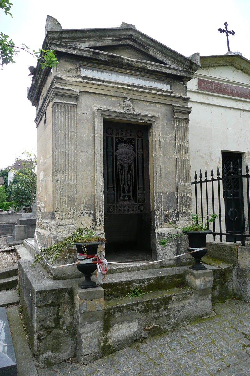 Picture France Paris St. Vincent Cemetery 2007-06 28 - City Sights St. Vincent Cemetery