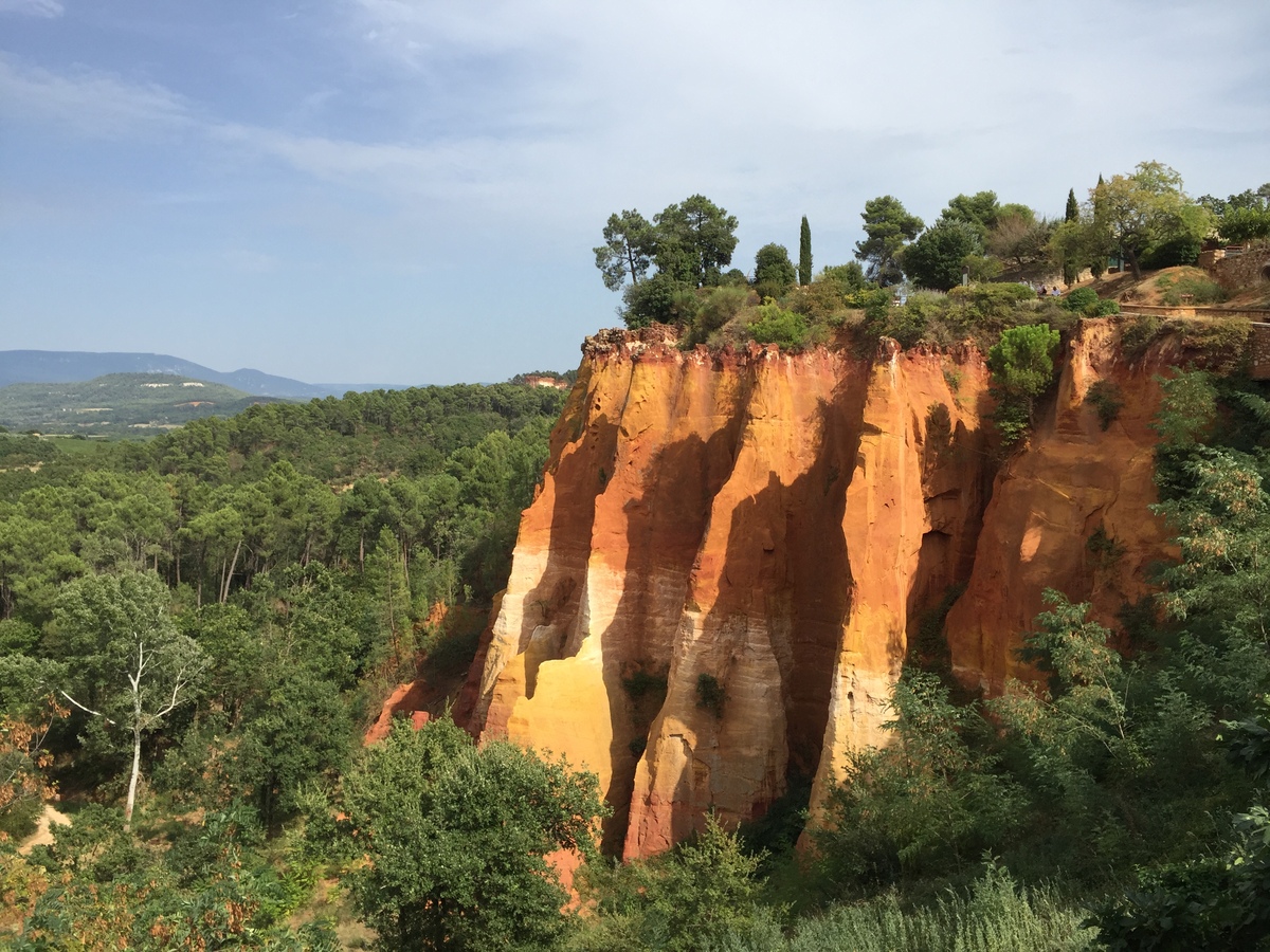 Picture France Roussillon 2017-08 16 - Shopping Roussillon