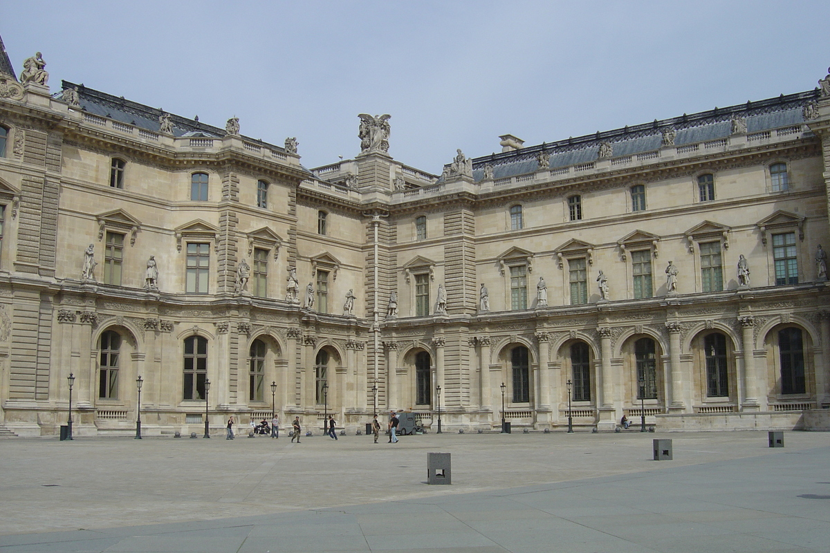 Picture France Paris Louvre 2007-05 85 - Sauna Louvre