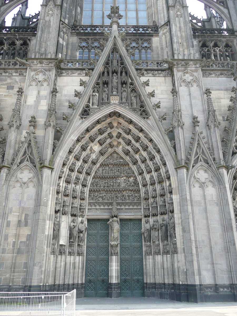 Picture Germany Cologne Cathedral 2007-05 142 - Walking Street Cathedral