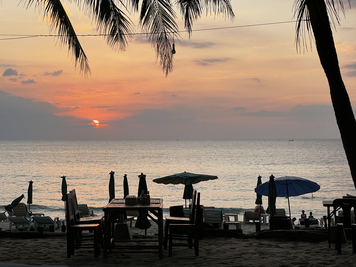 Picture Thailand Phuket Surin Beach 2021-12 14 - Sauna Surin Beach