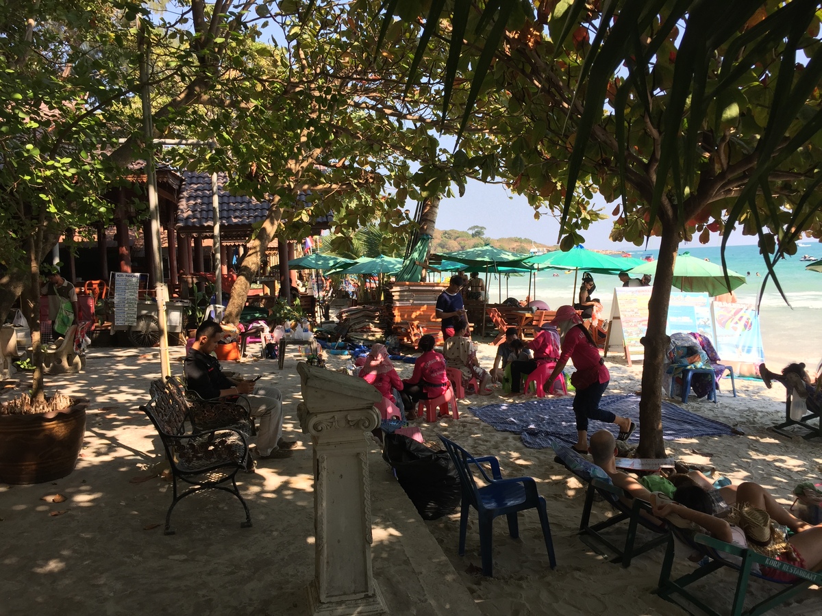 Picture Thailand Koh Samet 2016-01 46 - Hotel Pools Koh Samet