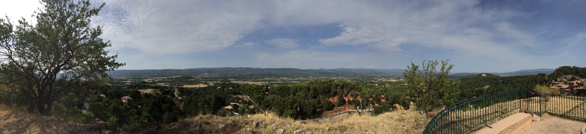 Picture France Roussillon 2017-08 40 - French Restaurant Roussillon