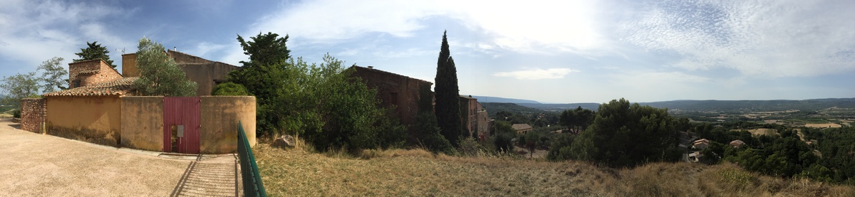 Picture France Roussillon 2017-08 28 - Restaurant Roussillon