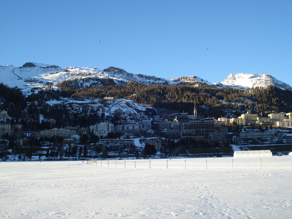 Picture Swiss St Moritz 2007-01 24 - Monument St Moritz