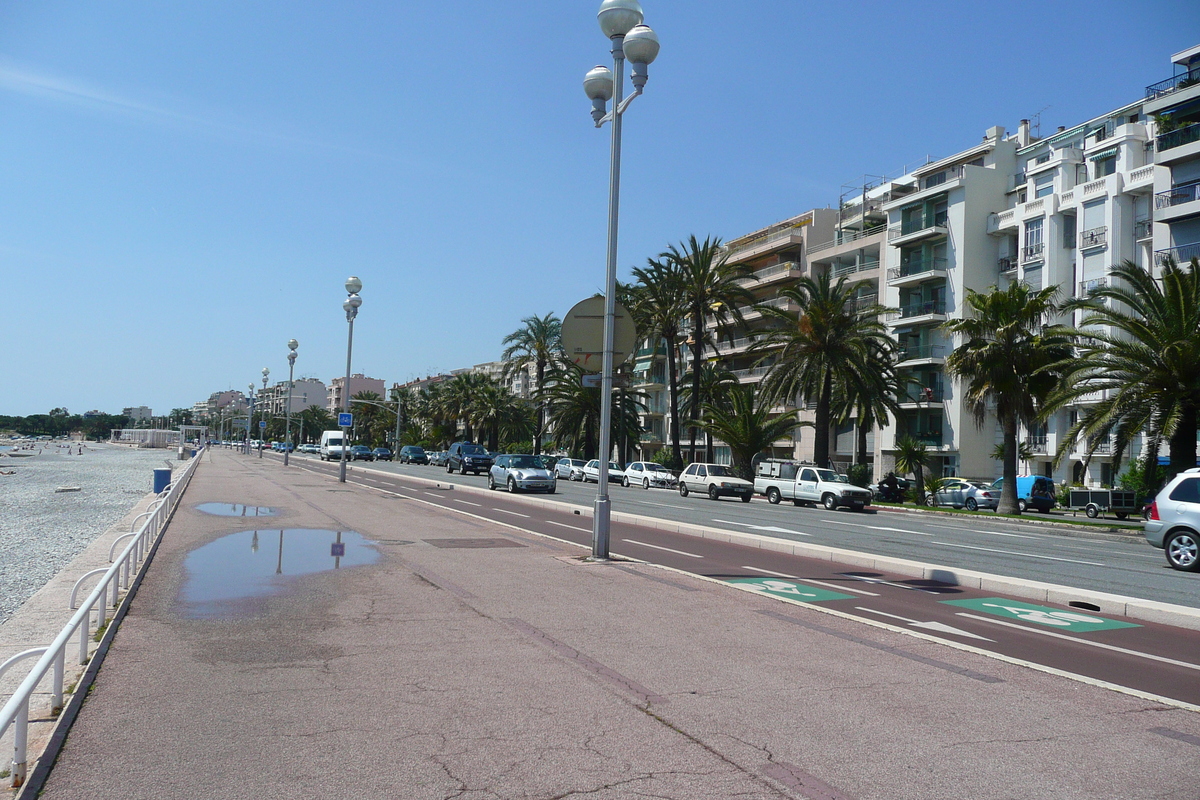 Picture France Nice Nice West 2008-04 95 - Hotel Pools Nice West