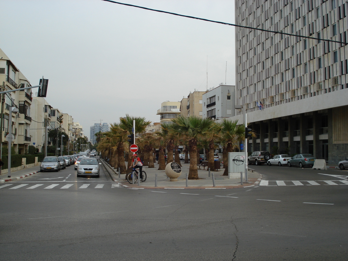 Picture Israel Tel Aviv Tel Aviv Sea Shore 2006-12 124 - City View Tel Aviv Sea Shore