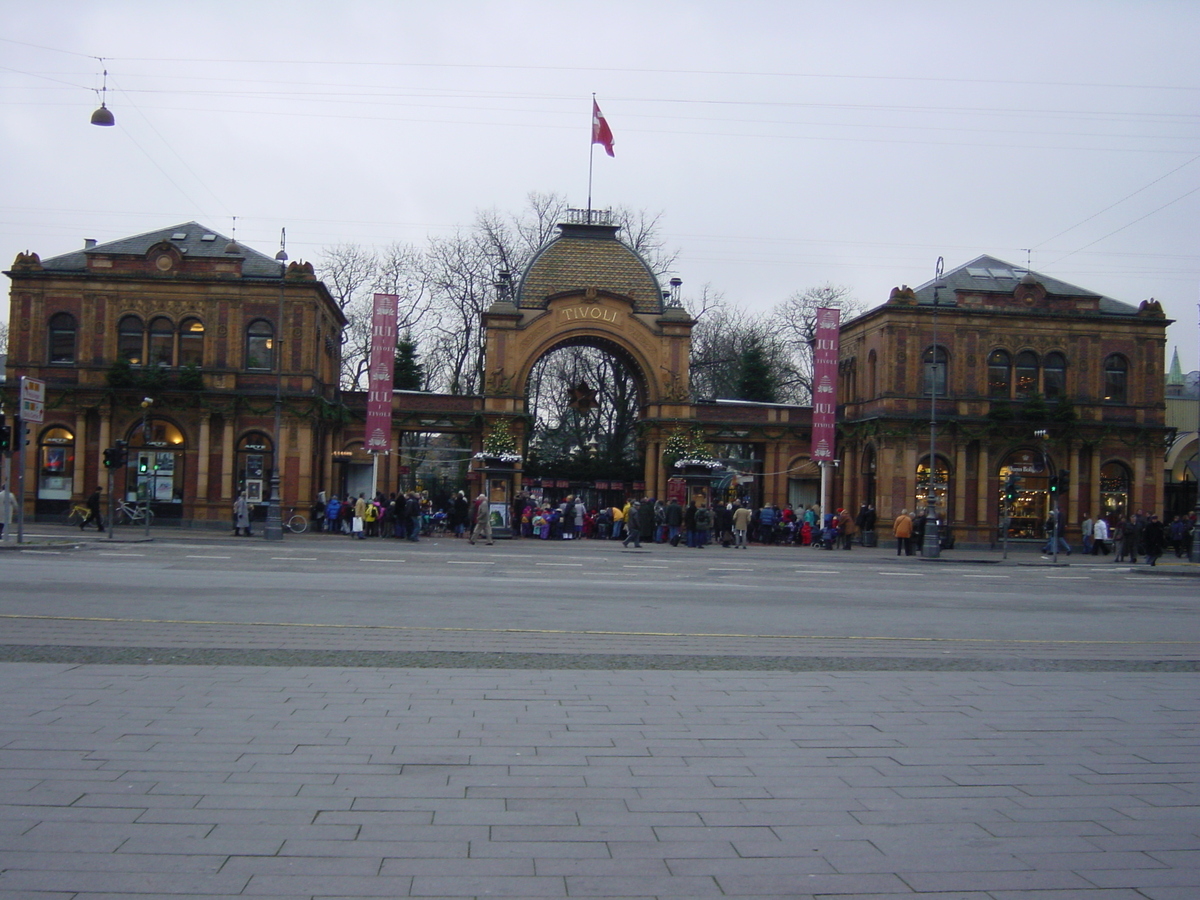 Picture Denmark Copenhagen 2001-11 7 - Monument Copenhagen