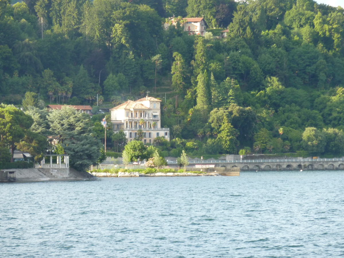 Picture Italy Verbania to Laveno boat trip 2009-06 8 - City View Verbania to Laveno boat trip