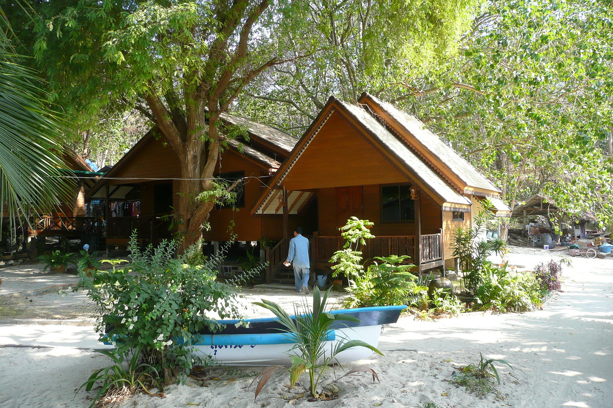 Picture Thailand Ko Samet Ao Cho 2009-01 35 - Restaurant Ao Cho