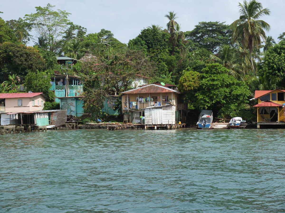 Picture Panama Bastimentos 2015-03 43 - Shopping Bastimentos