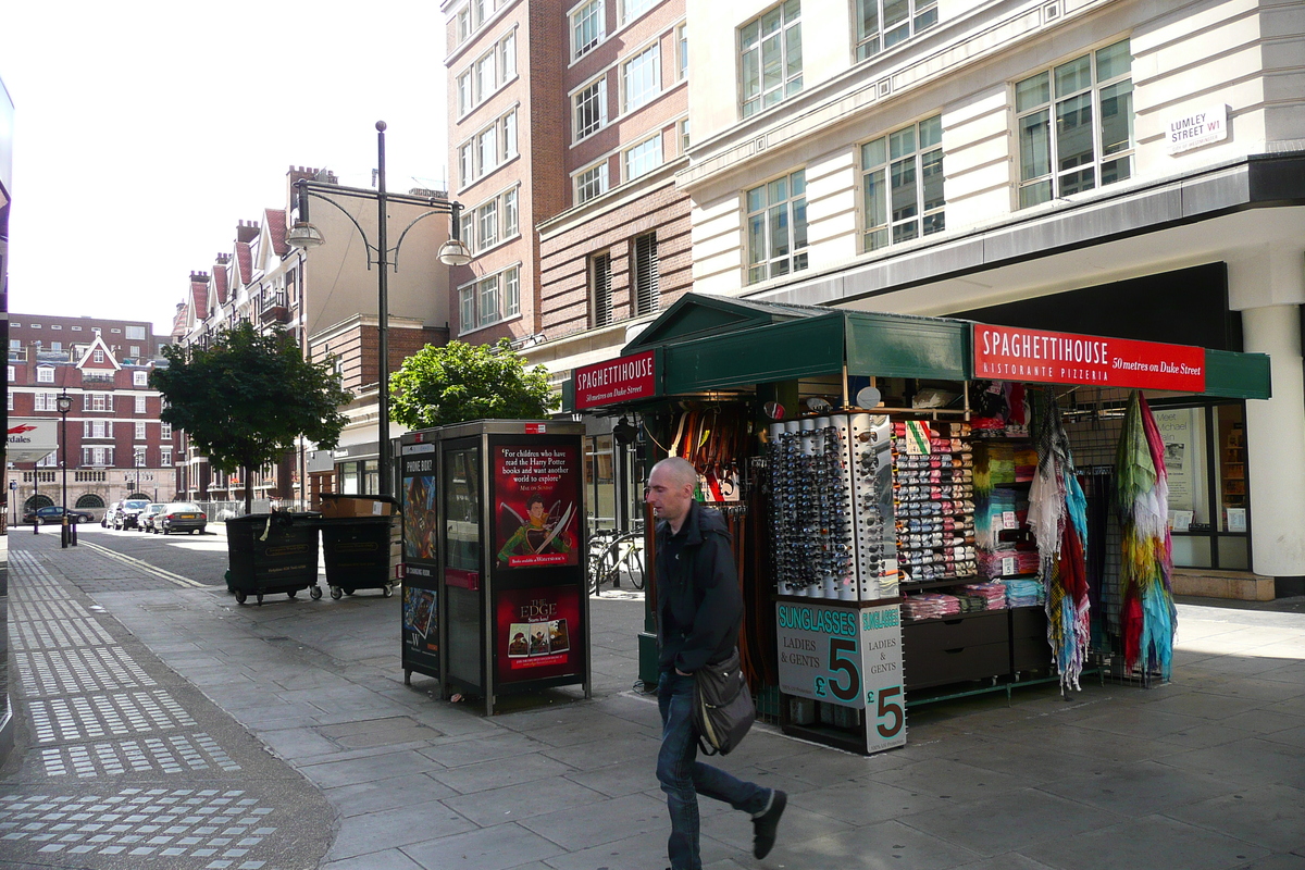 Picture United Kingdom London Oxford Street 2007-09 172 - Streets Oxford Street