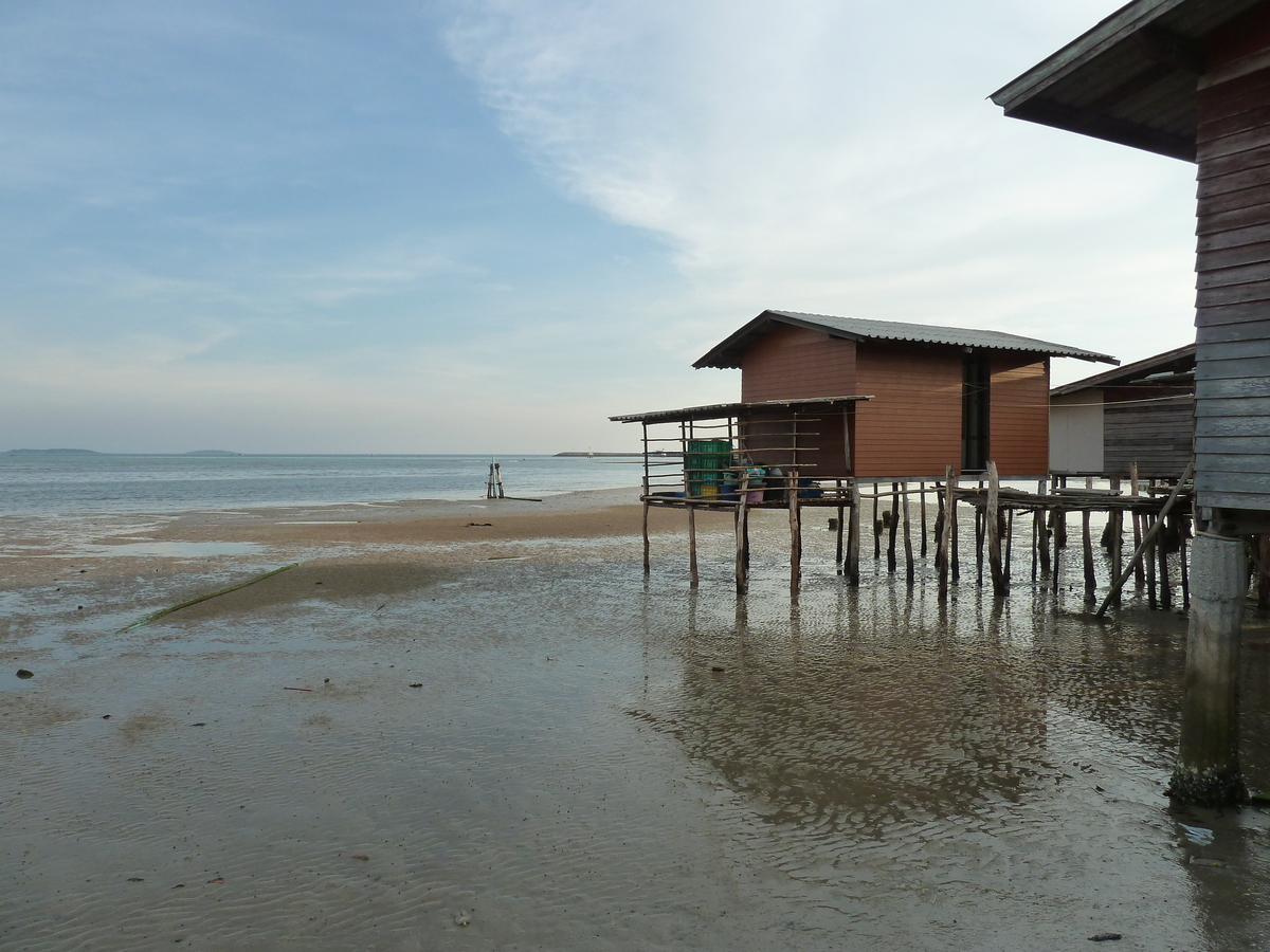 Picture Thailand Rayong 2011-12 14 - Hotel Pool Rayong