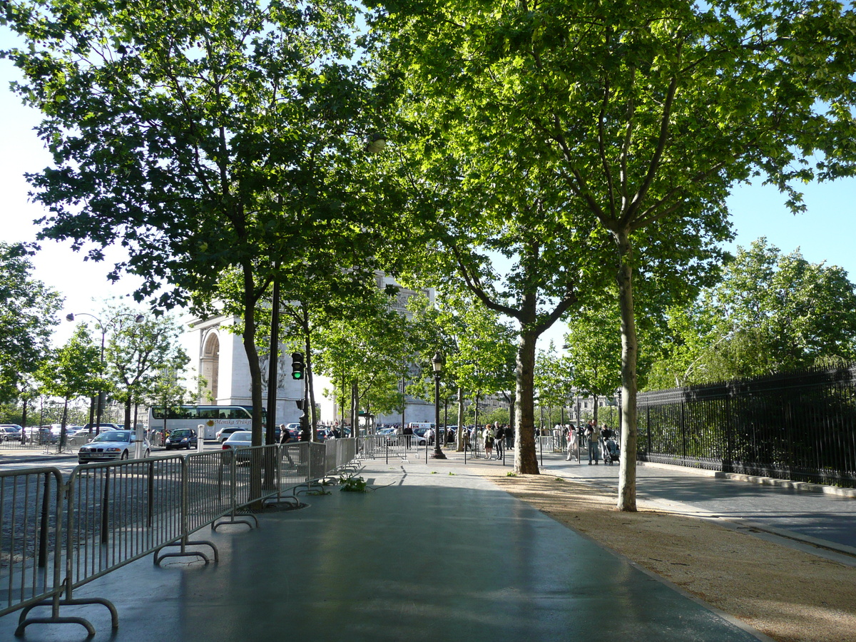 Picture France Paris Etoile and Arc de Triomphe 2007-05 72 - Streets Etoile and Arc de Triomphe