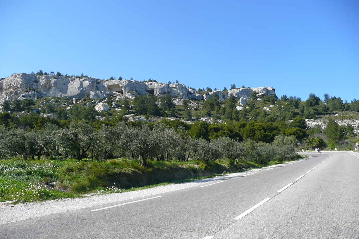 Picture France Provence Mouries to Baux de Provence road 2008-04 10 - Rooms Mouries to Baux de Provence road