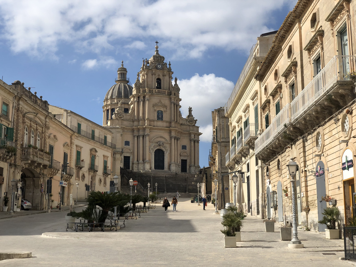 Picture Italy Sicily Modica 2020-02 11 - Waterfall Modica