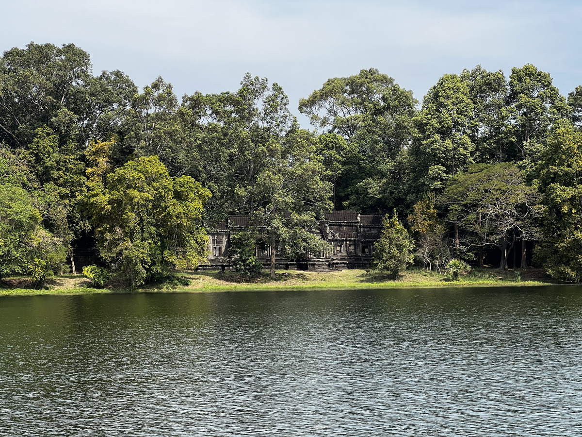 Picture Cambodia Siem Reap Angkor Wat 2023-01 251 - Rain Season Angkor Wat