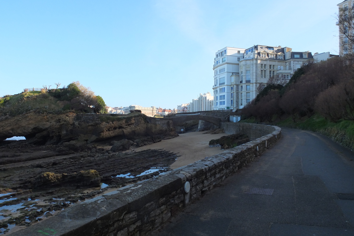 Picture France Biarritz 2013-01 9 - Hotel Pool Biarritz