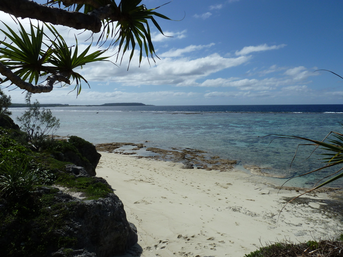 Picture New Caledonia Lifou Mu 2010-05 7 - City View Mu