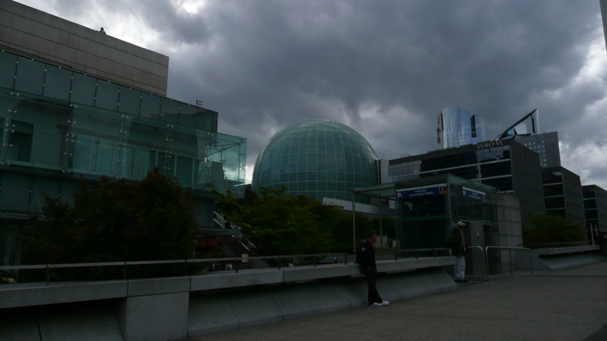 Picture France Paris La Defense 2007-05 133 - Saving La Defense