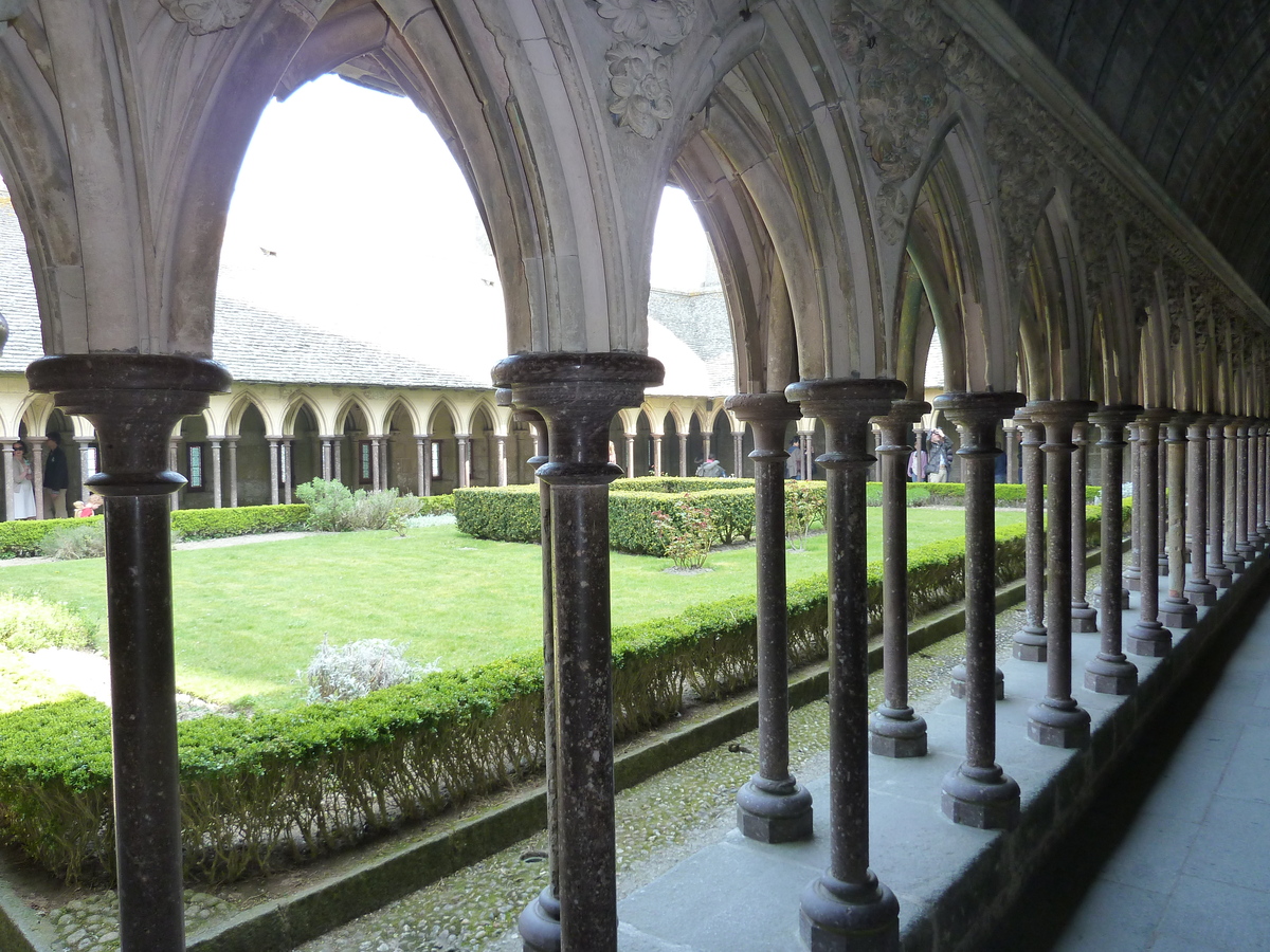 Picture France Mont St Michel Mont St Michel Abbey Cloister 2010-04 17 - Savings Mont St Michel Abbey Cloister