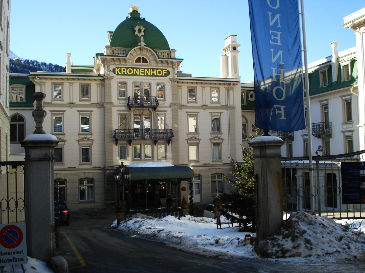 Picture Swiss Pontresina 2007-01 12 - Shopping Pontresina