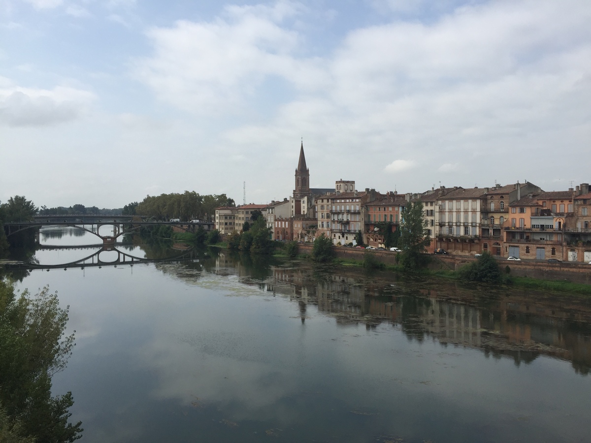 Picture France Montauban 2017-08 6 - Waterfall Montauban