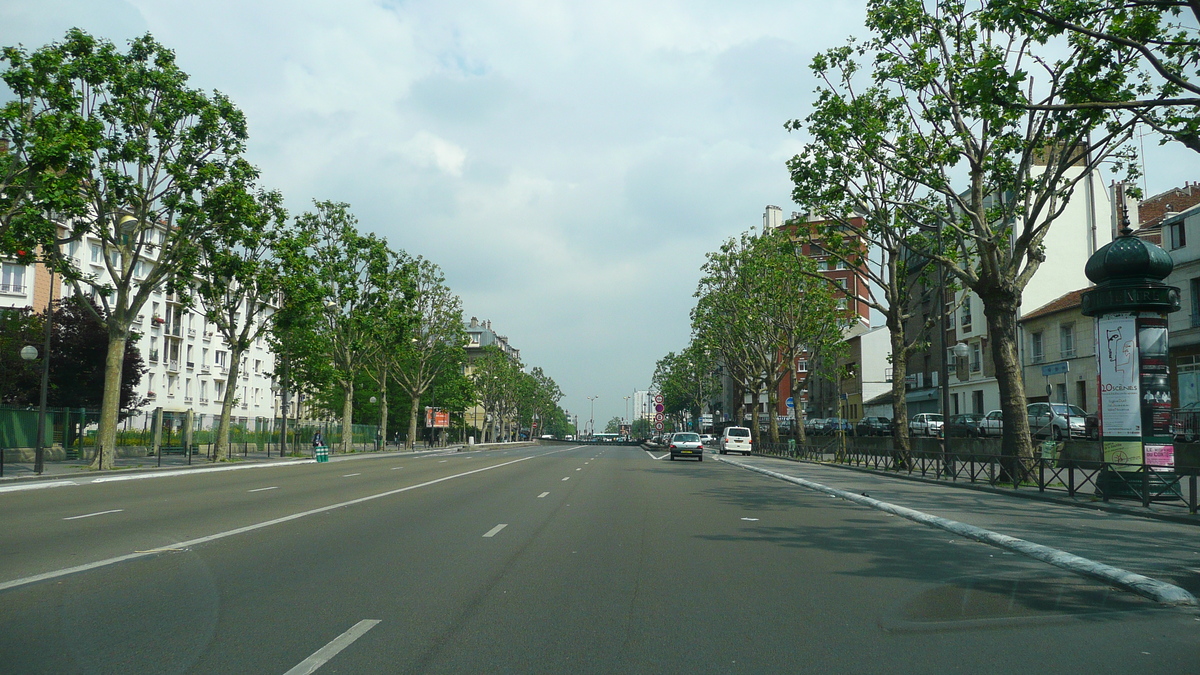 Picture France Paris Around Paris north 2007-06 151 - Street Around Paris north