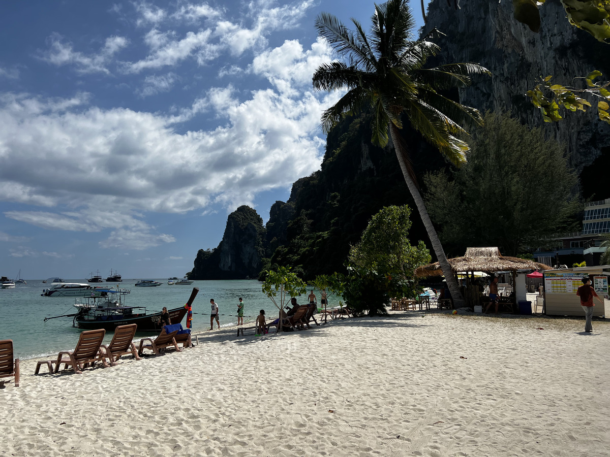 Picture Thailand Ko Phi Phi Don 2021-12 158 - Spring Ko Phi Phi Don