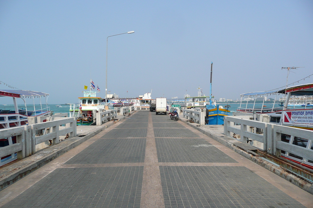 Picture Thailand Pattaya Bali Hai 2008-01 14 - Street Bali Hai