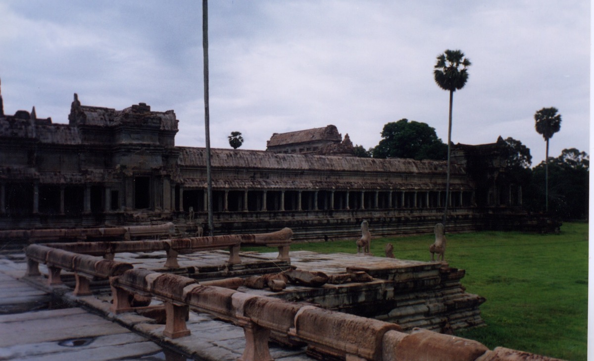 Picture Cambodia Angkor 1996-06 24 - Waterfalls Angkor