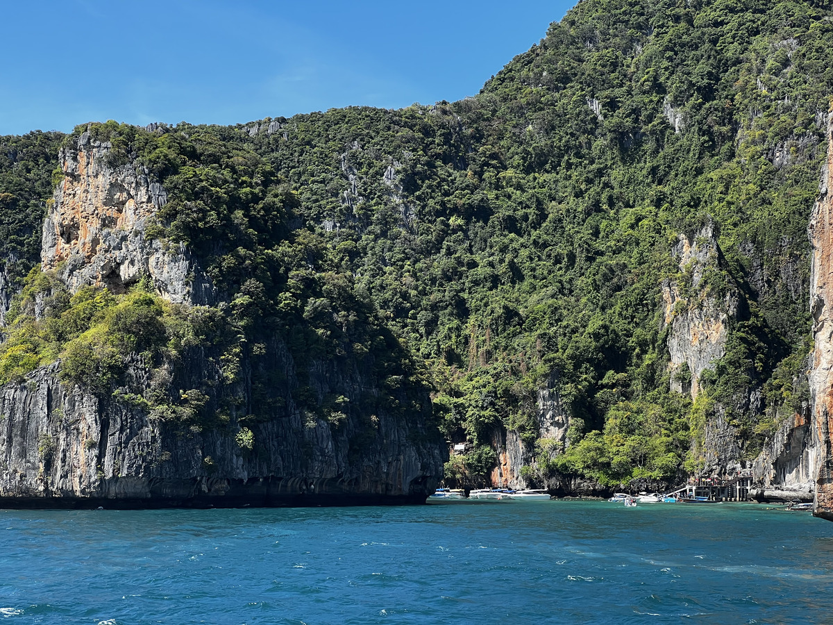 Picture Thailand Phuket to Ko Phi Phi Ferry 2021-12 43 - Sauna Phuket to Ko Phi Phi Ferry