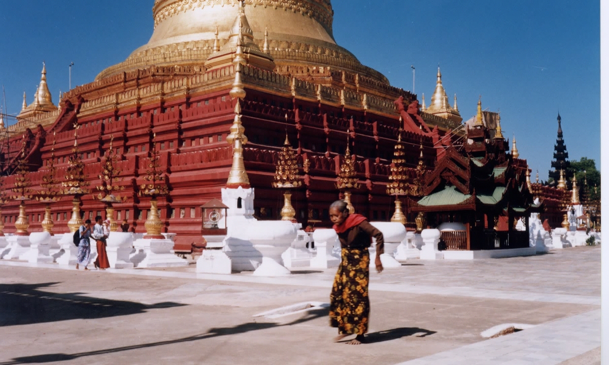 Picture Myanmar Pagan 1998-01 0 - Rooms Pagan