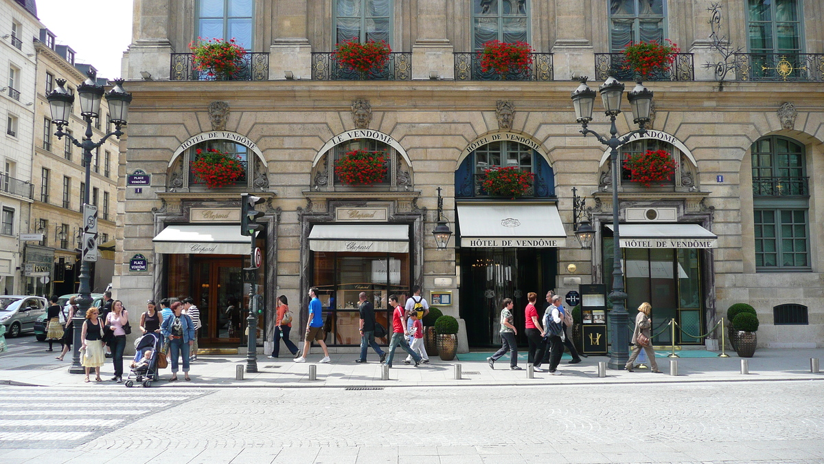 Picture France Paris Place Vendome 2007-07 80 - Resorts Place Vendome