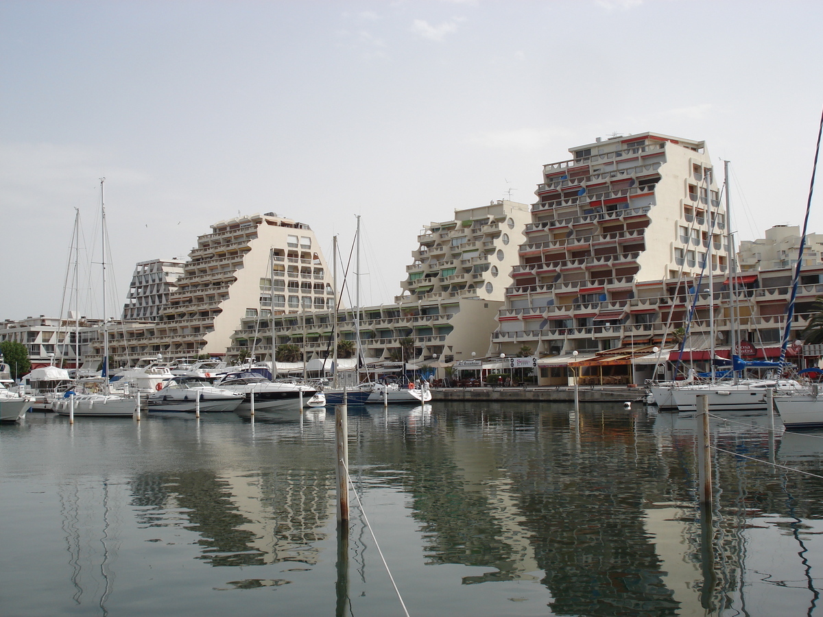 Picture France La Grande Motte 2006-06 23 - Hotels La Grande Motte