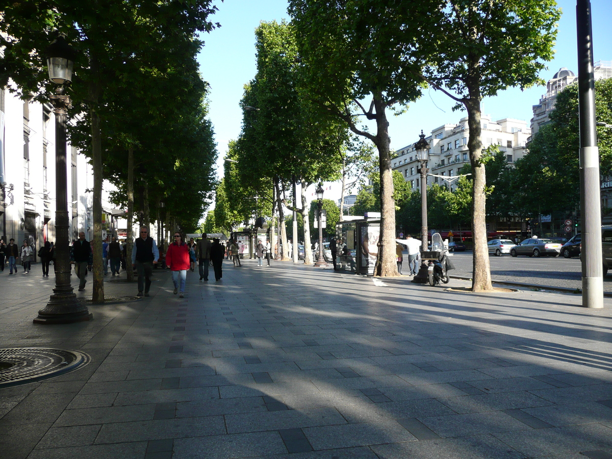 Picture France Paris Champs Elysees 2007-04 144 - Hotel Pools Champs Elysees