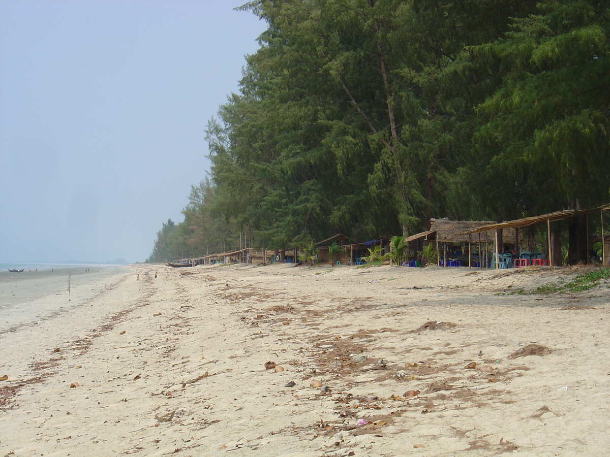 Picture Myanmar Maungmagan beach 2005-01 72 - French Restaurant Maungmagan beach