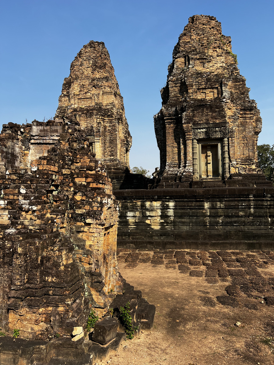 Picture Cambodia Siem Reap Eastern Mebon 2023-01 3 - City View Eastern Mebon