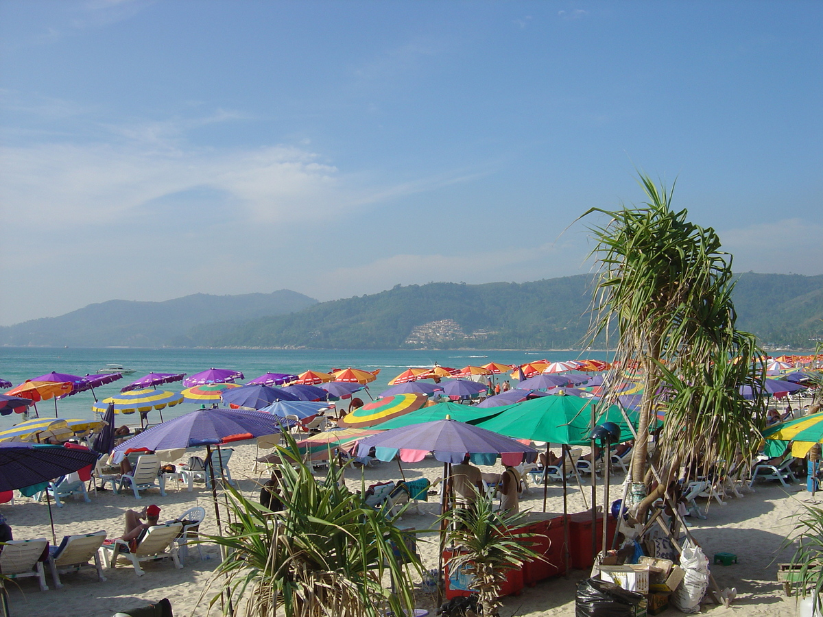 Picture Thailand Phuket Patong Beach 2005-12 10 - Sauna Beach