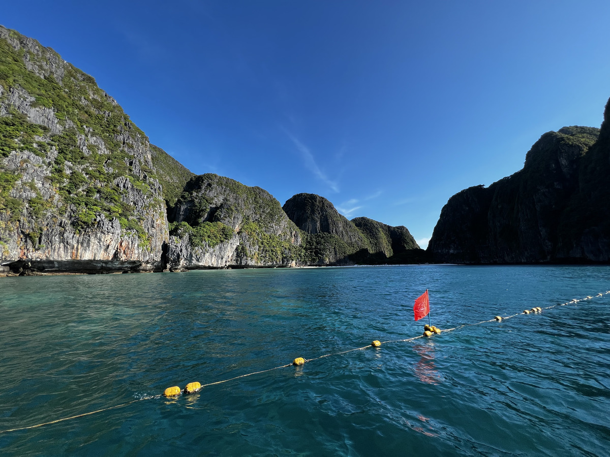 Picture Thailand Ko Phi Phi Ley 2021-12 94 - Sunrise Ko Phi Phi Ley