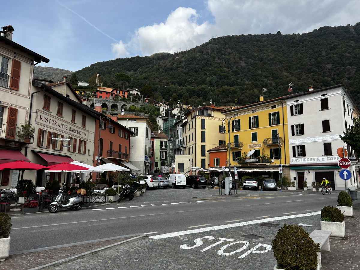 Picture Italy Lago di Como 2023-10 7 - Waterfalls Lago di Como