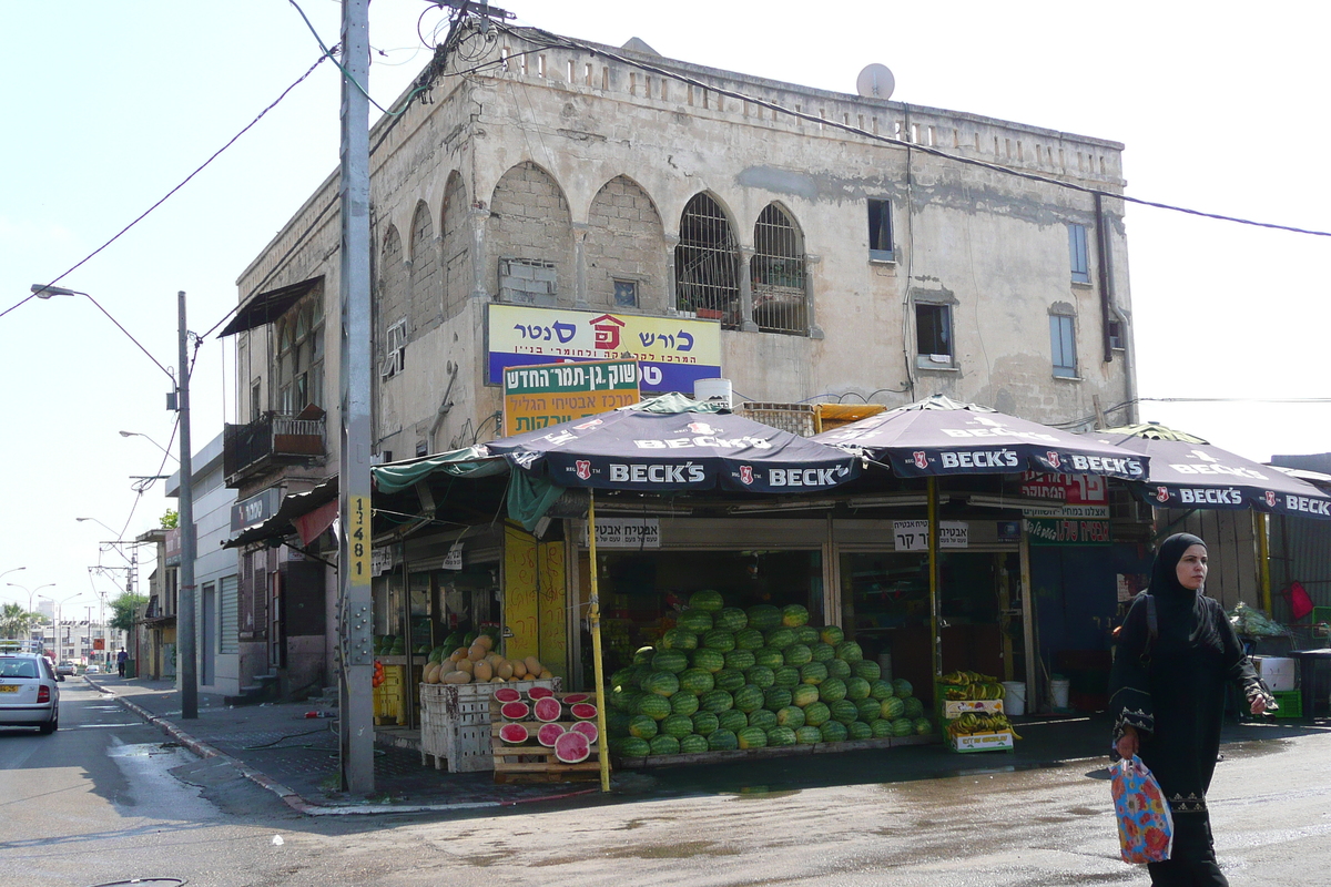 Picture Israel Tel Aviv Yefet Street 2007-06 3 - Lakes Yefet Street