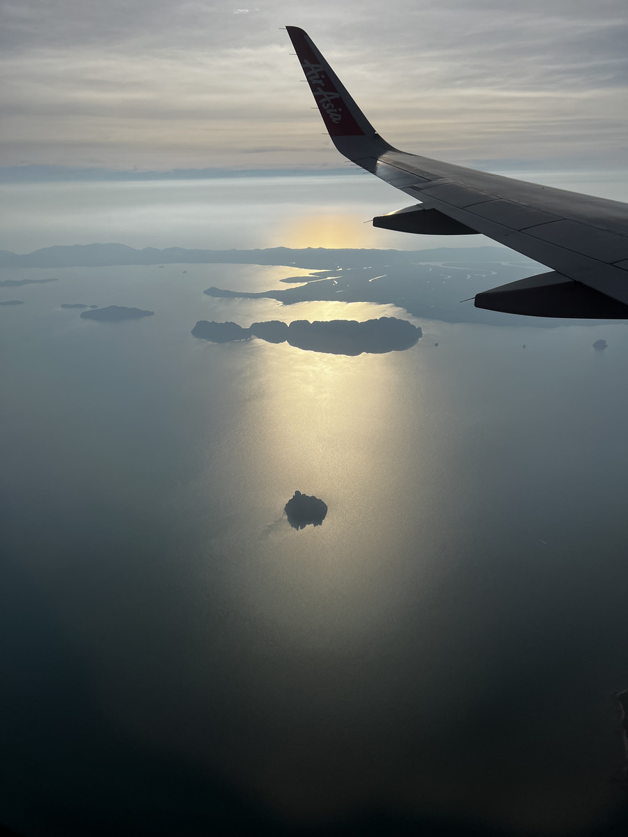 Picture Malaysia Kuala Lumpur Plane 2023-01 8 - Night Plane