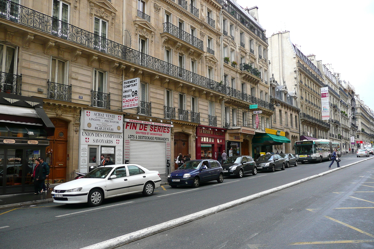 Picture France Paris Rue de Rome 2007-06 122 - Sunrise Rue de Rome