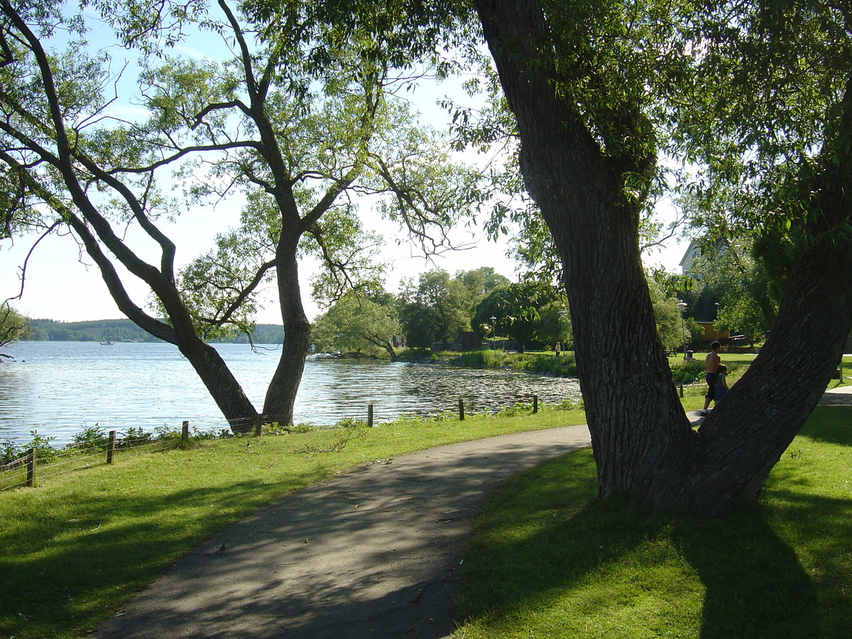 Picture Sweden Sigtuna 2005-06 23 - Lakes Sigtuna