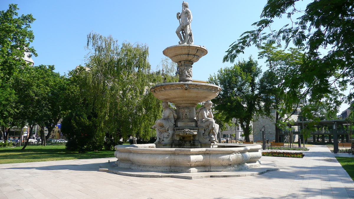 Picture Hungary Budapest Central Budapest 2007-06 18 - Lakes Central Budapest