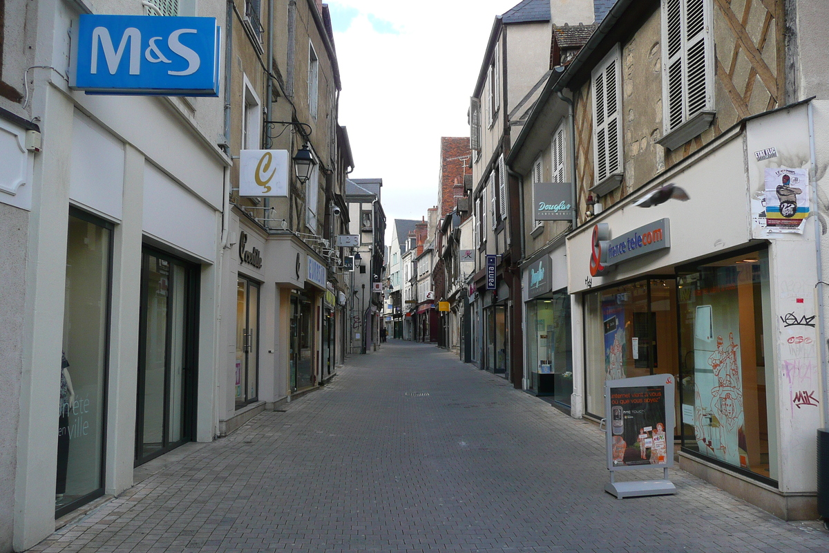 Picture France Bourges 2008-04 37 - City View Bourges