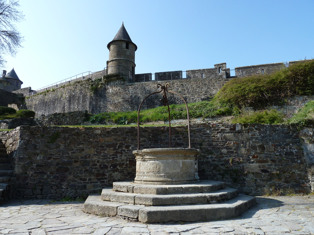 Picture France Fougeres 2010-04 50 - City Fougeres