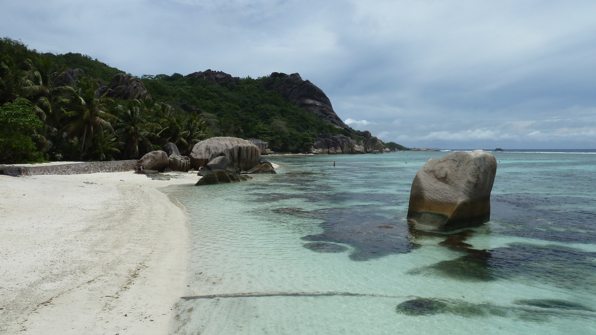 Picture Seychelles La Digue 2011-10 252 - Waterfall La Digue