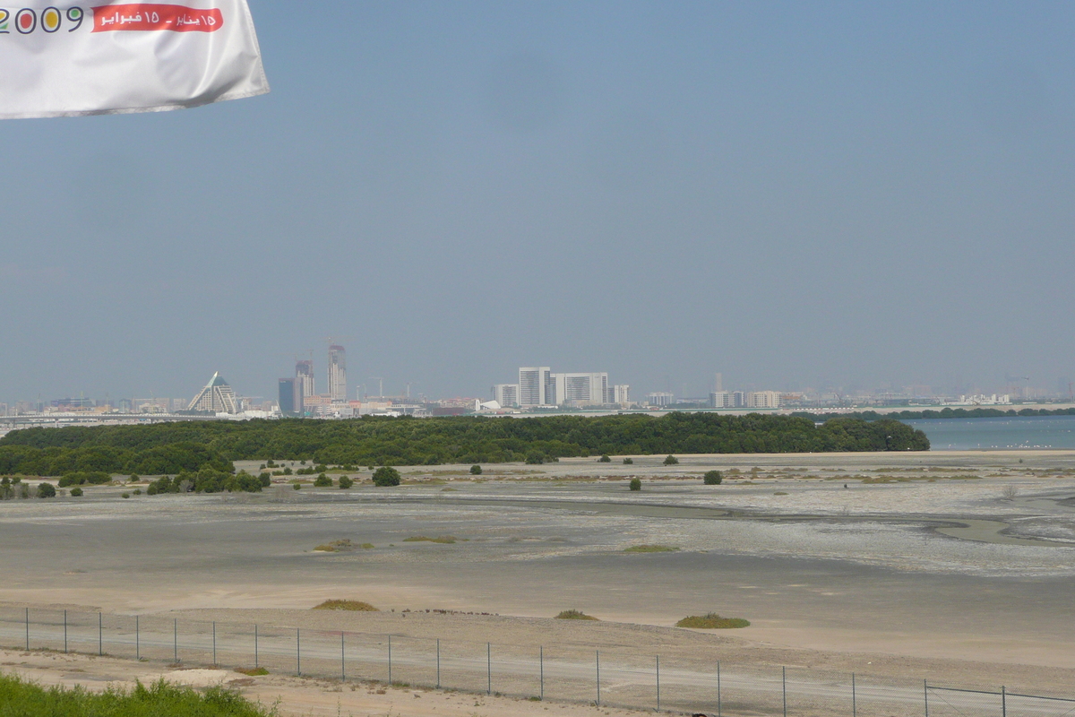 Picture United Arab Emirates Dubai Jumeirah 2009-01 25 - City Sight Jumeirah